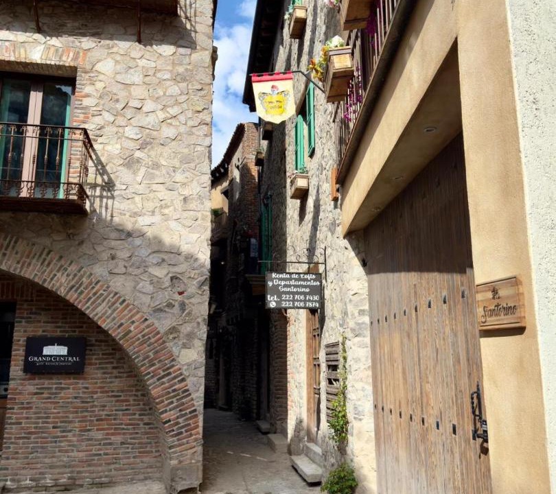 Photo of Buildings in Santeagueda