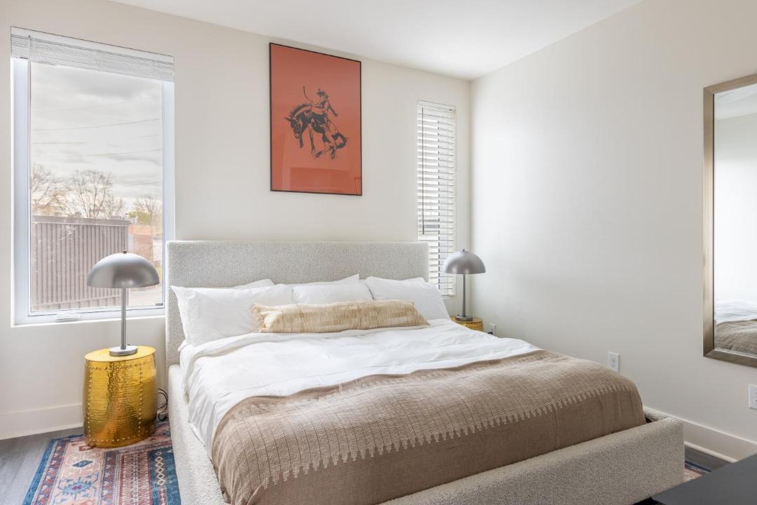 Photo of Bedroom in Five Points