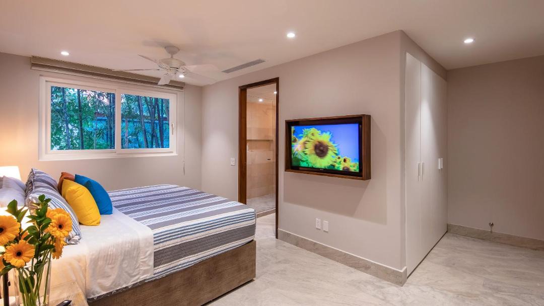 Photo of Bedroom in South Shore Hotel Area