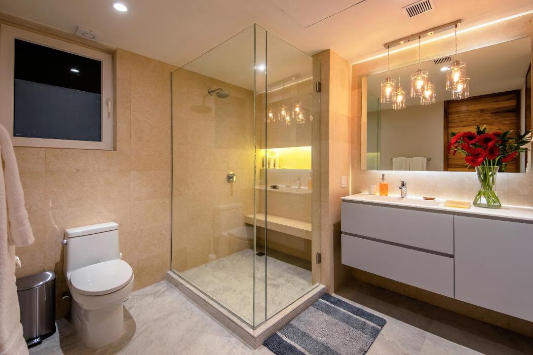 Photo of Bathroom in South Shore Hotel Area