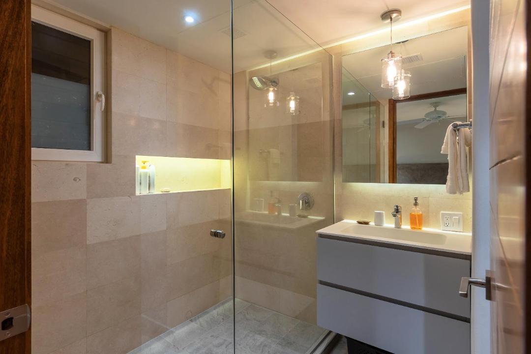 Photo of Bathroom in South Shore Hotel Area