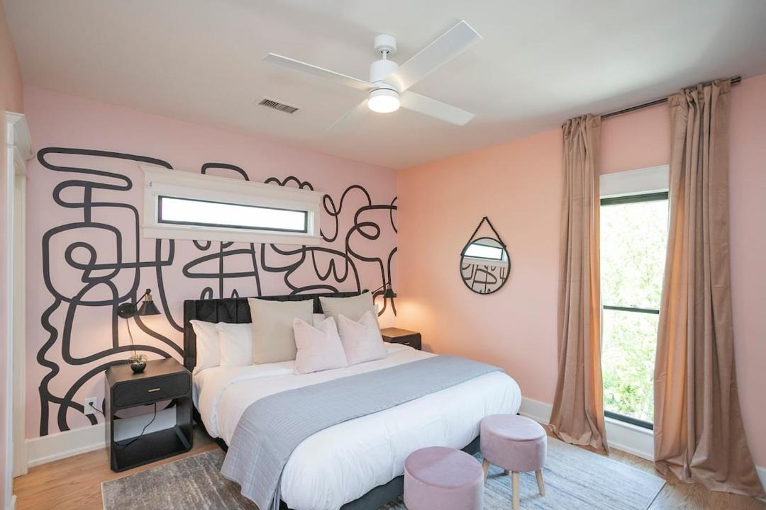 Photo of Bedroom in Historic Edgefield