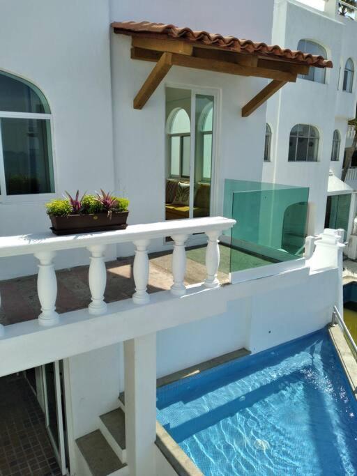 Photo of Patio Balcony in Las Hadas
