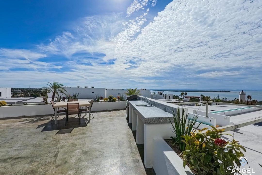 Photo of Patio Balcony in Colina del Sol