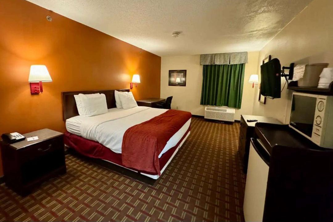 Photo of Bedroom in Mason