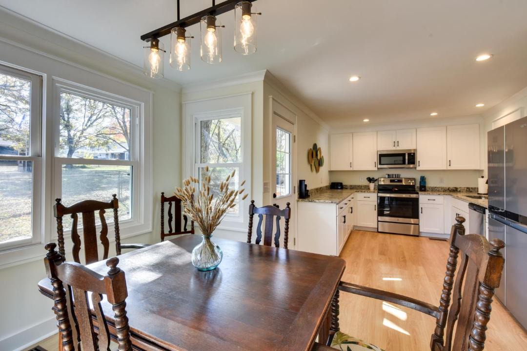 Photo of Livingroom in Travelers Rest