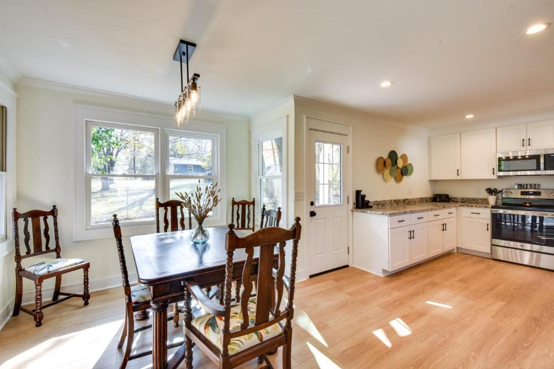 Photo of Livingroom in Travelers Rest