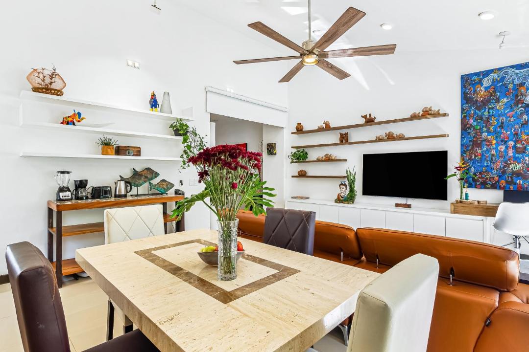 Photo of Livingroom in Romantic Zone