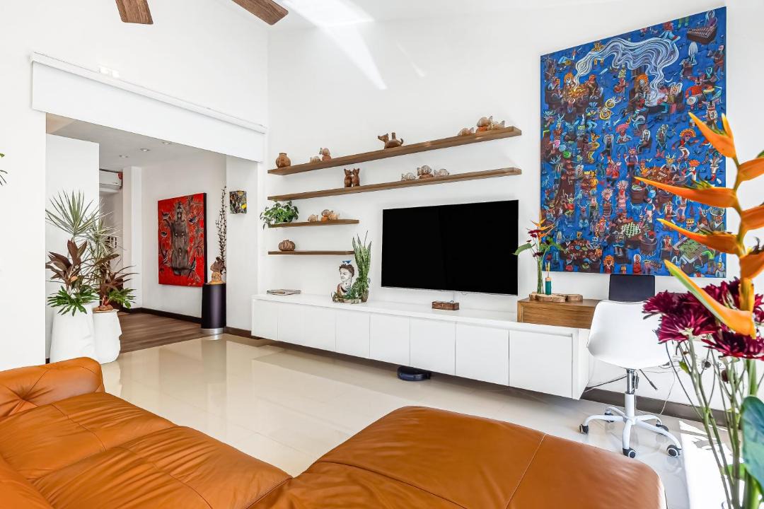 Photo of Livingroom in Romantic Zone