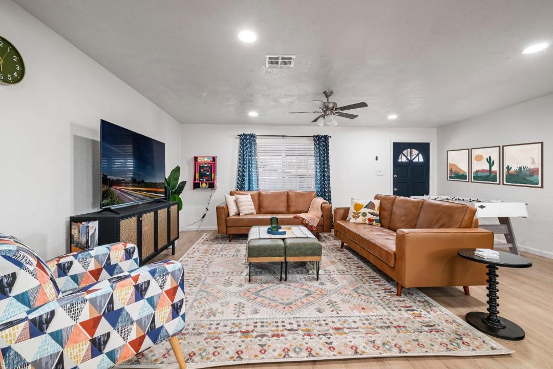 Photo of Livingroom in North Mountain