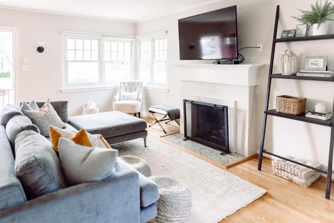 Photo of Livingroom in East Sacramento