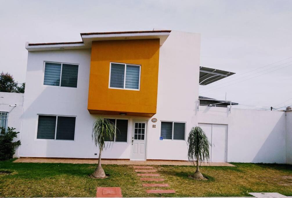 Photo of Buildings in San Martin de las Piramides