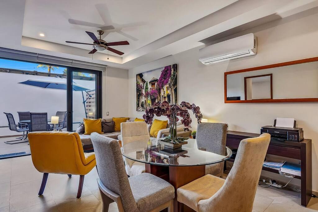 Photo of Livingroom in North Hotel Zone