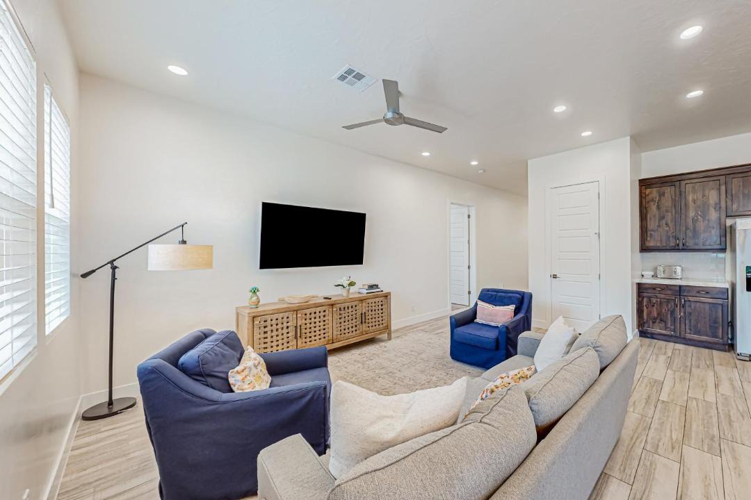 Photo of Livingroom in Ivins