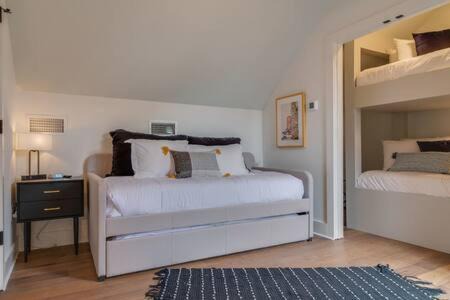 Photo of Bedroom in Germantown