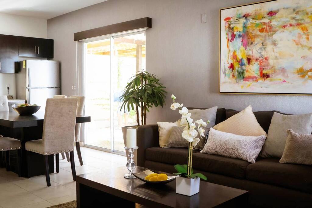 Photo of Livingroom in La Joya