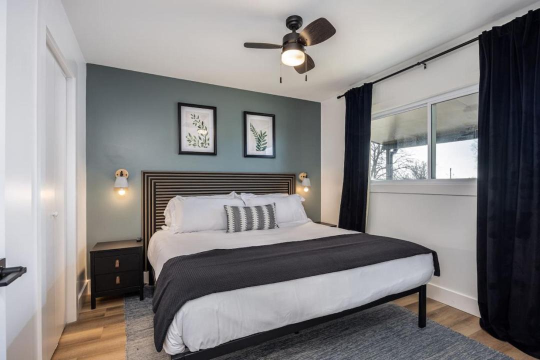 Photo of Bedroom in Hillsboro Village