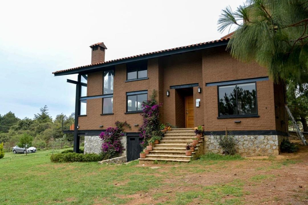 Photo of Buildings in Tapalpa