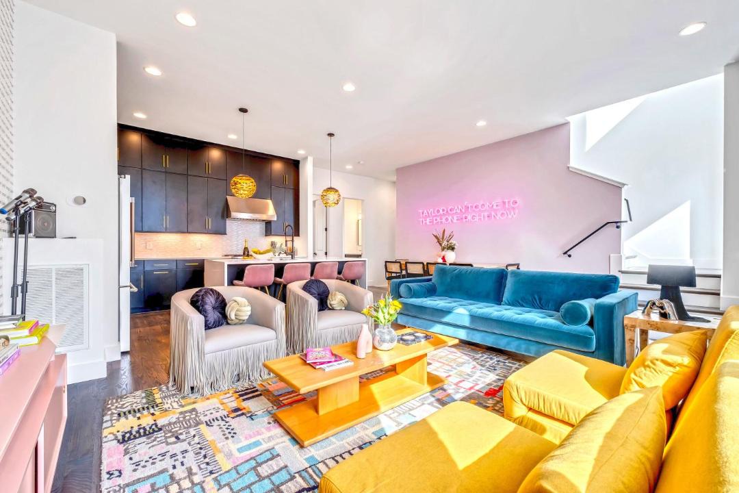 Photo of Livingroom in Katie Hill Neighborhood