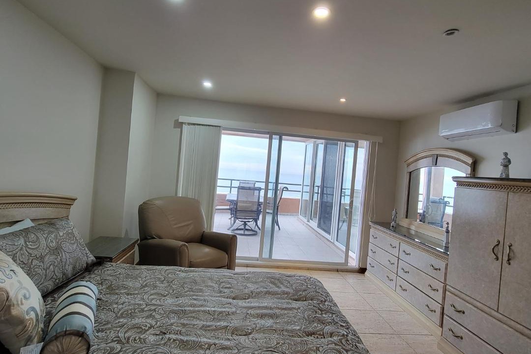 Photo of Bedroom in Costa de Oro