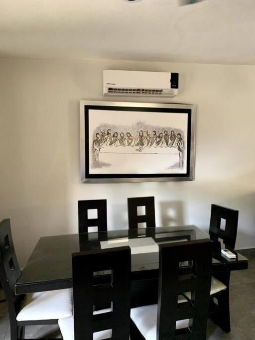 Photo of Livingroom in Flamingos