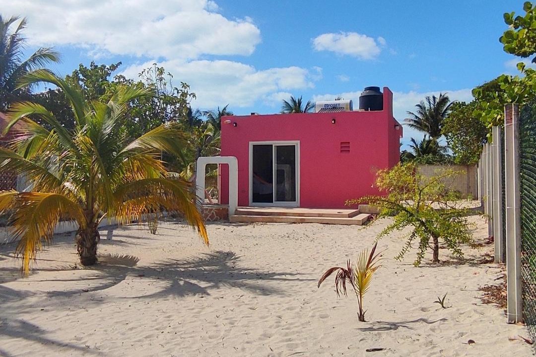 Photo of Buildings in Puerto Yucalpeten