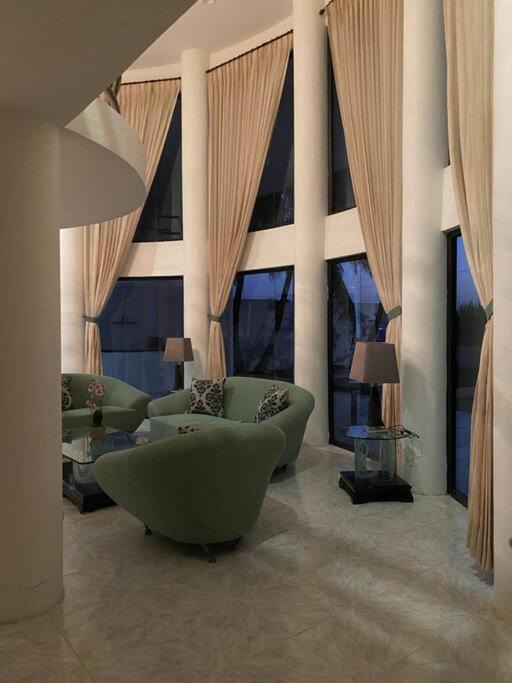 Photo of Livingroom in Celestun