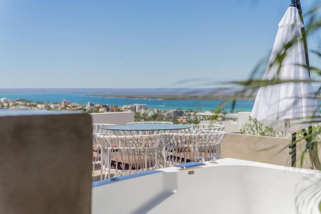 Photo of Patio Balcony in Colina del Sol