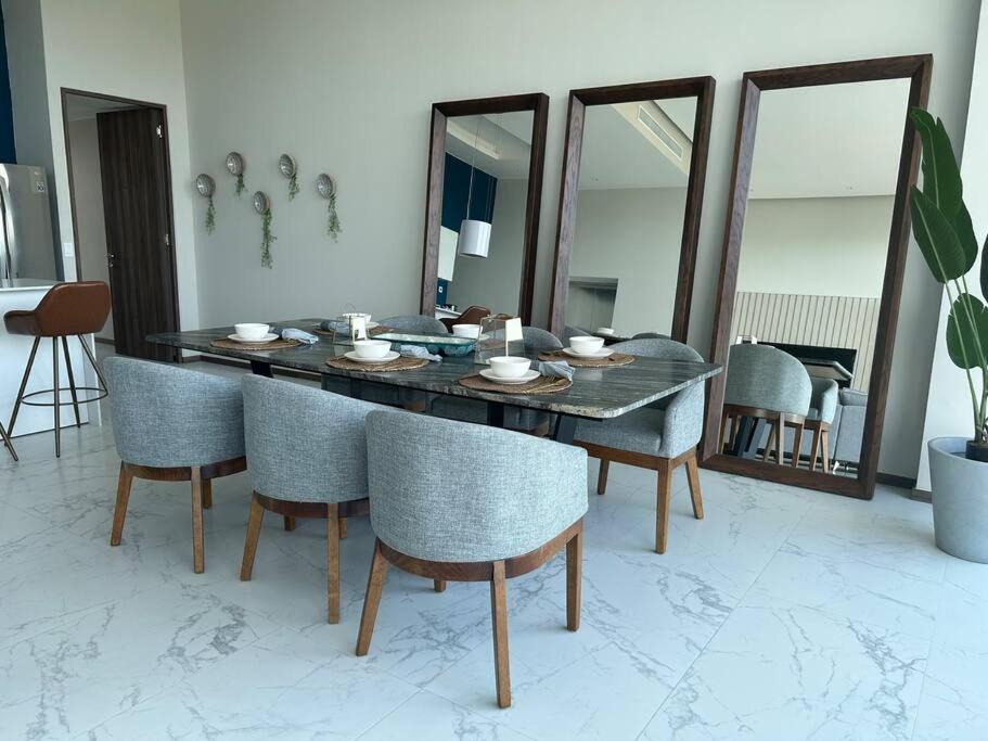 Photo of Livingroom in Flamingos