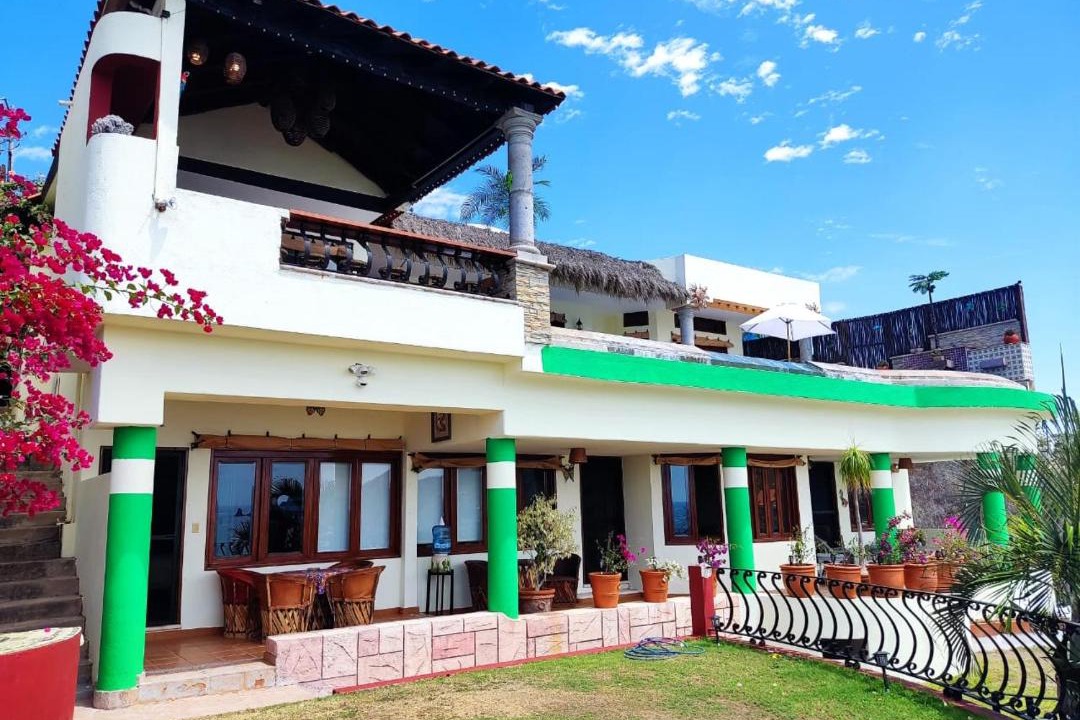 Photo of Buildings in Manzanillo