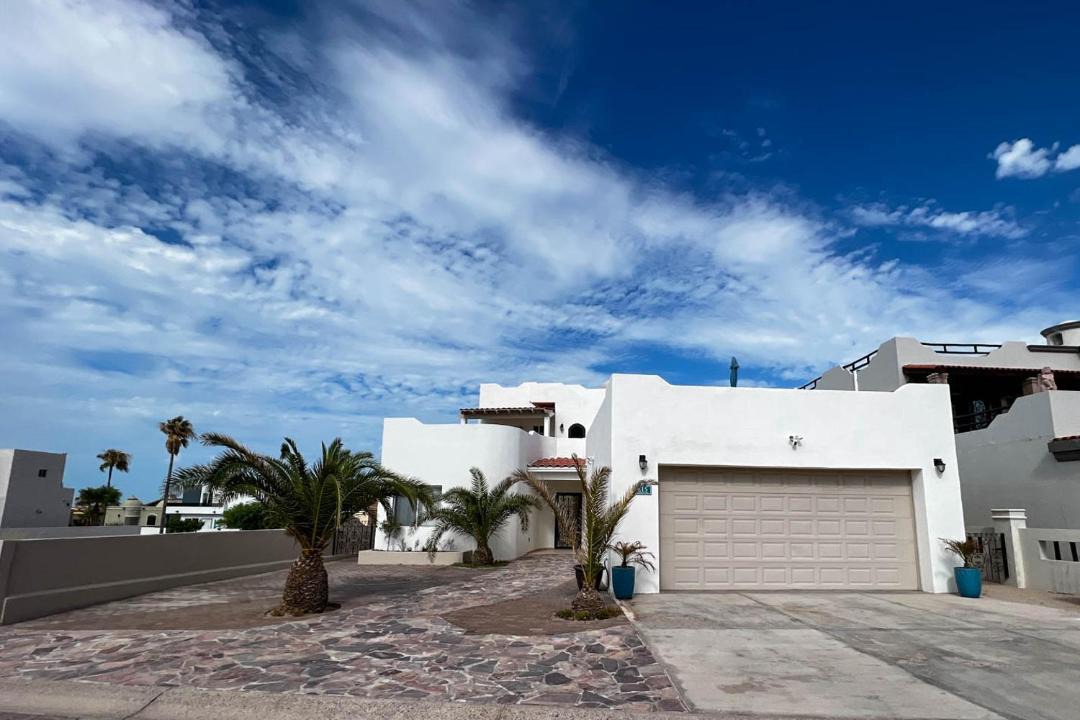 Photo of Buildings in Puerto Penasco