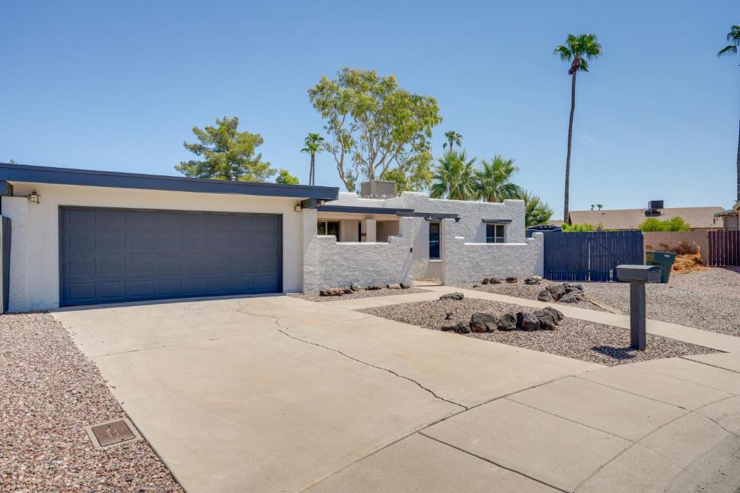 Photo of Others in Roadrunner Estates