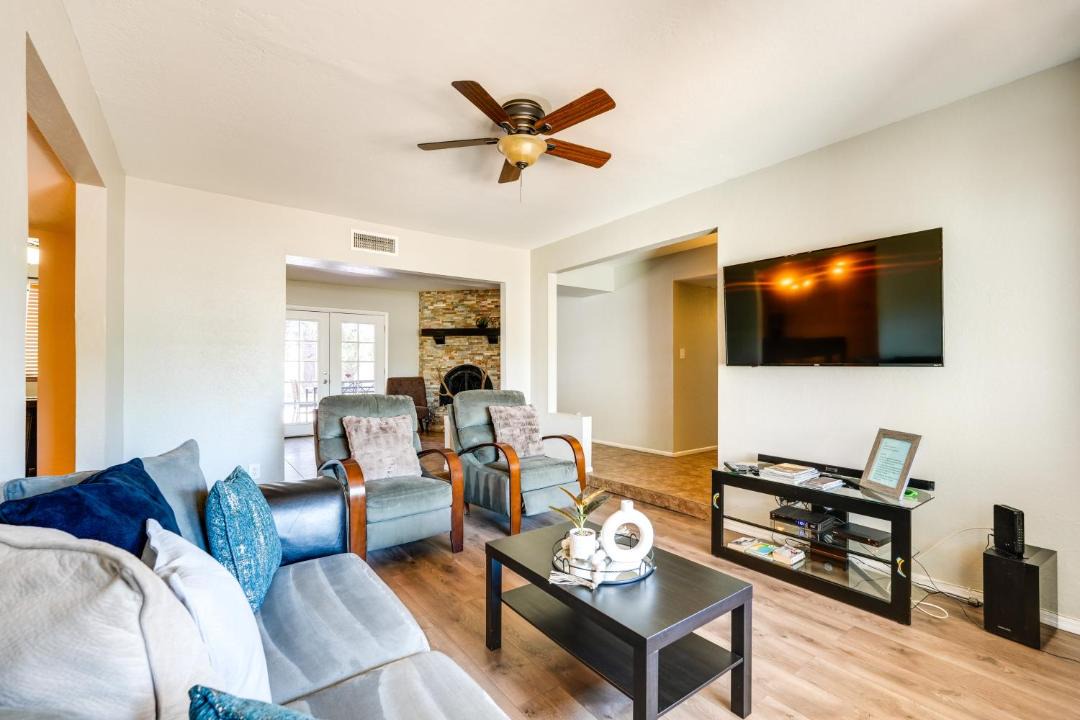 Photo of Livingroom in Roadrunner Estates