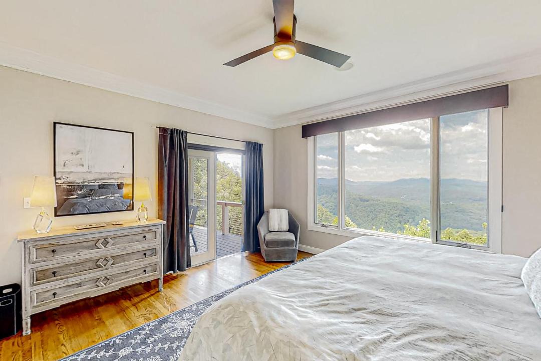 Photo of Bedroom in Laurel Park