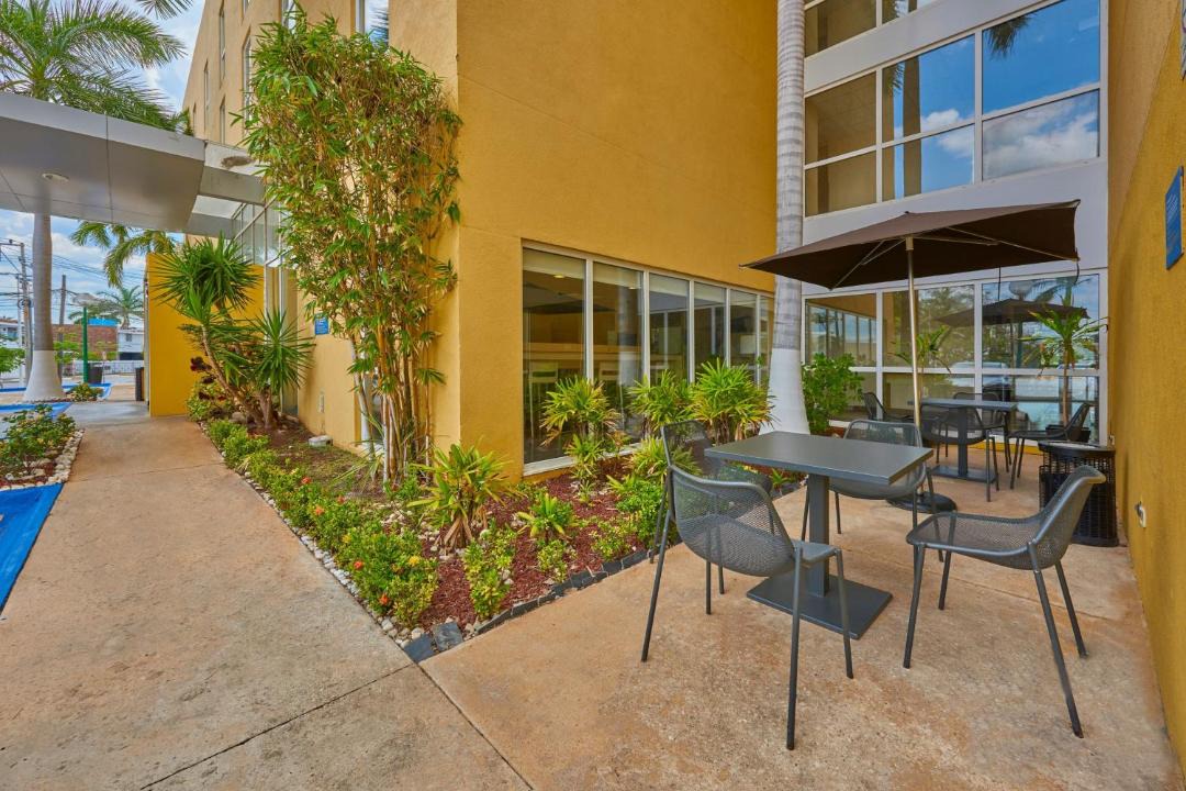 Photo of Patio Balcony in Area Ah