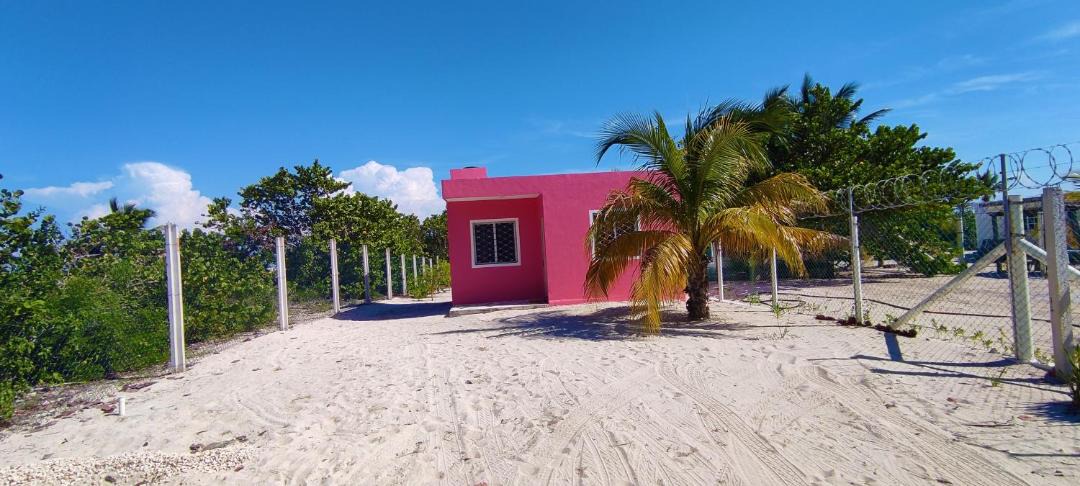 Photo of Buildings in Puerto Yucalpeten