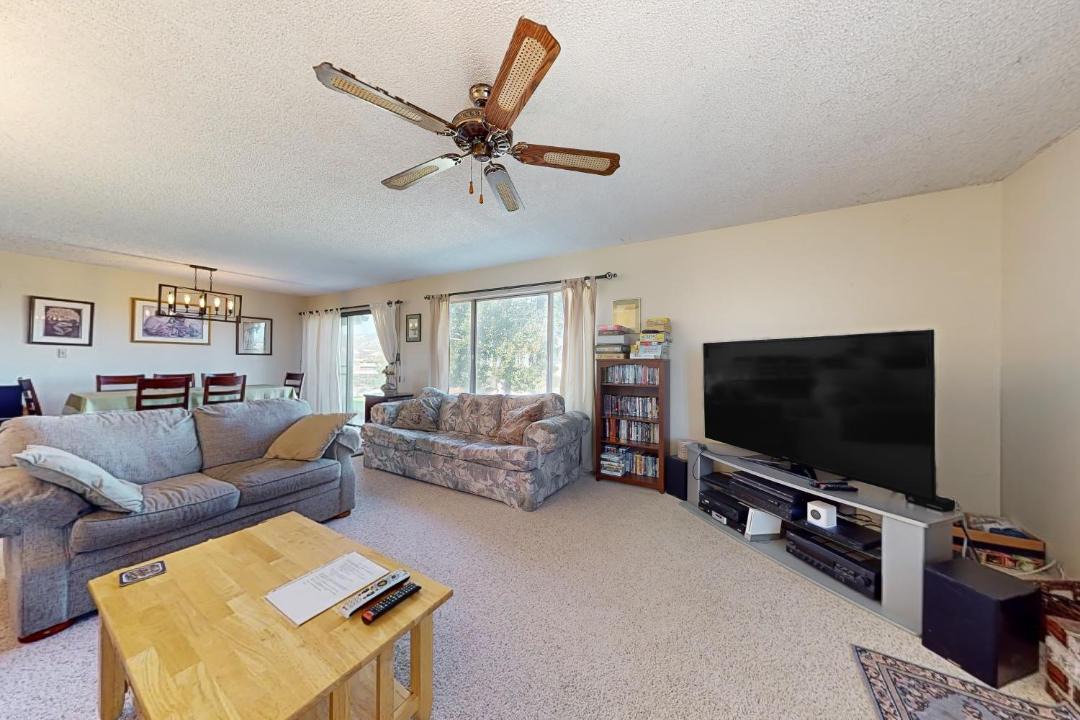 Photo of Livingroom in Yolo County