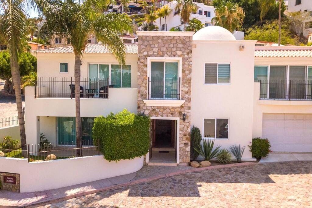 Photo of Others in Pedregal
