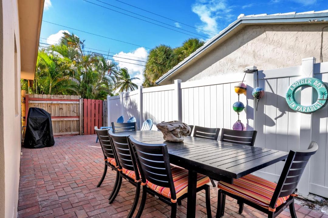 Photo of Patio Balcony in Garden Isles