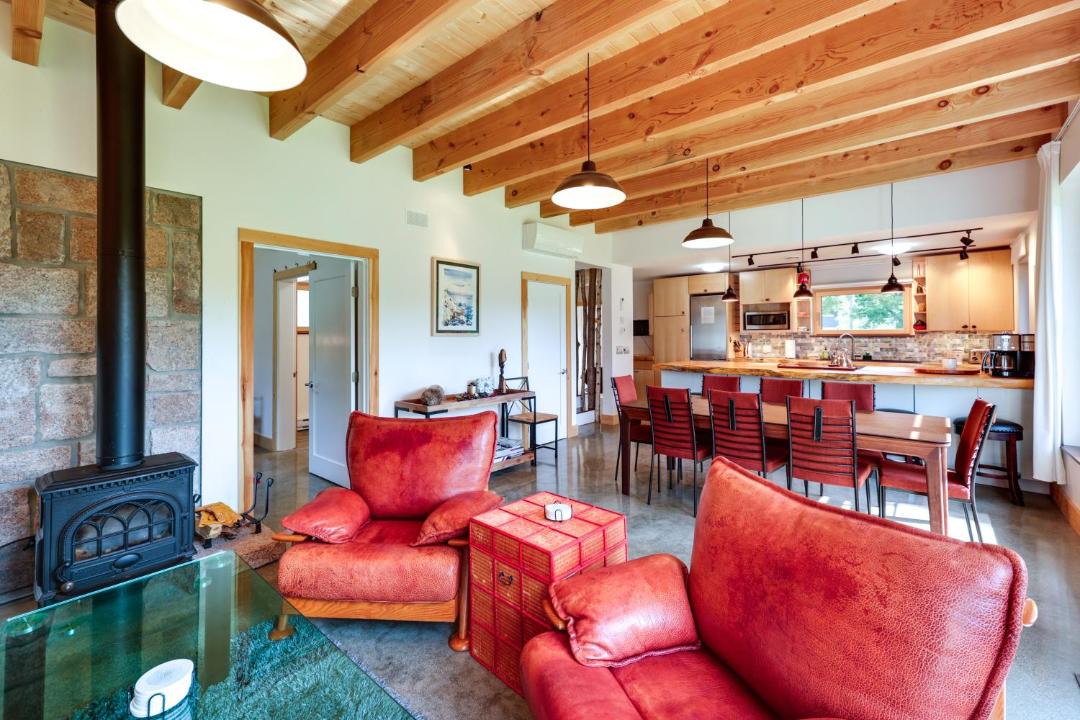 Photo of Livingroom in Otter Creek