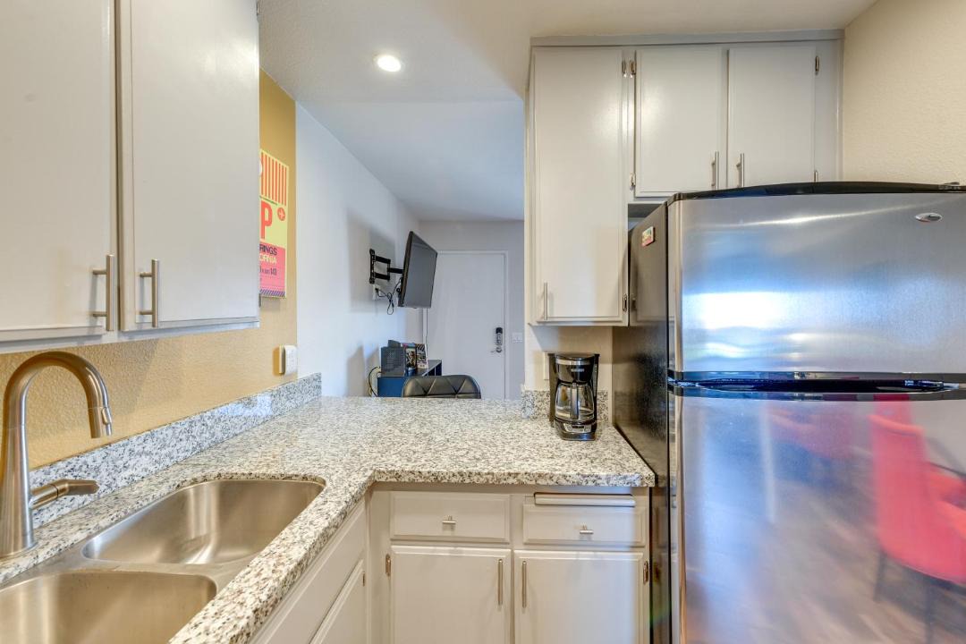 Photo of Kitchen in Downtown Palm Springs