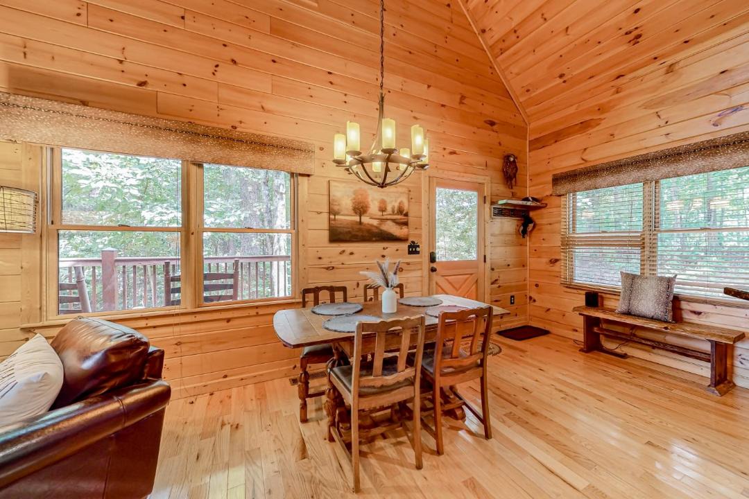 Photo of Livingroom in Foxfire Estates
