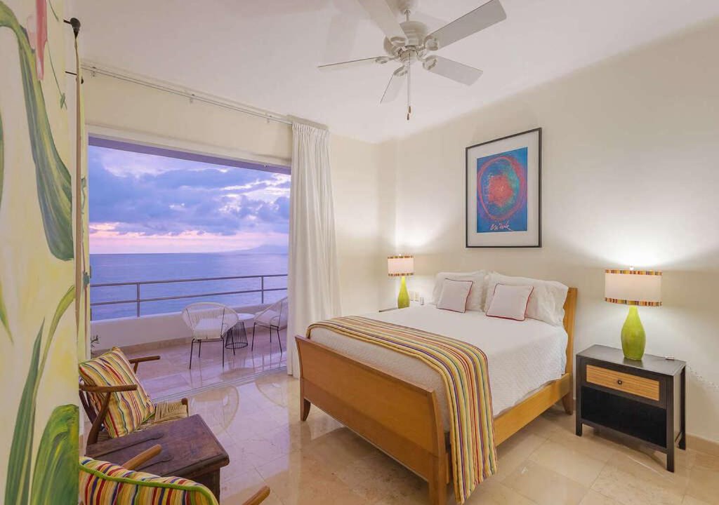 Photo of Bedroom in South Shore Hotel Area
