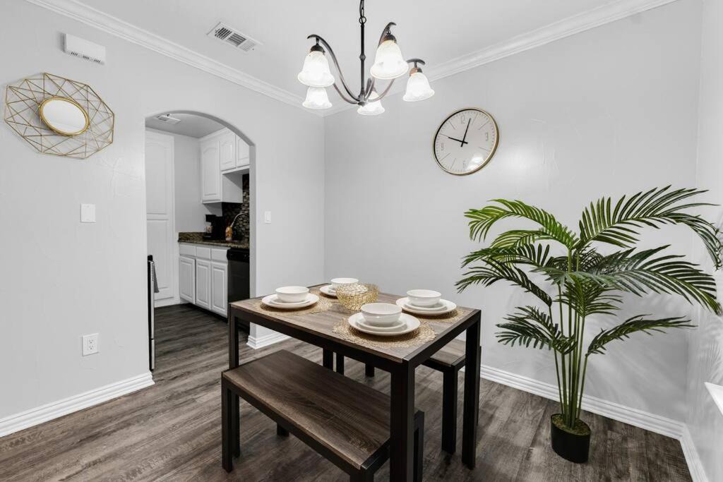 Photo of Livingroom in South Arlington