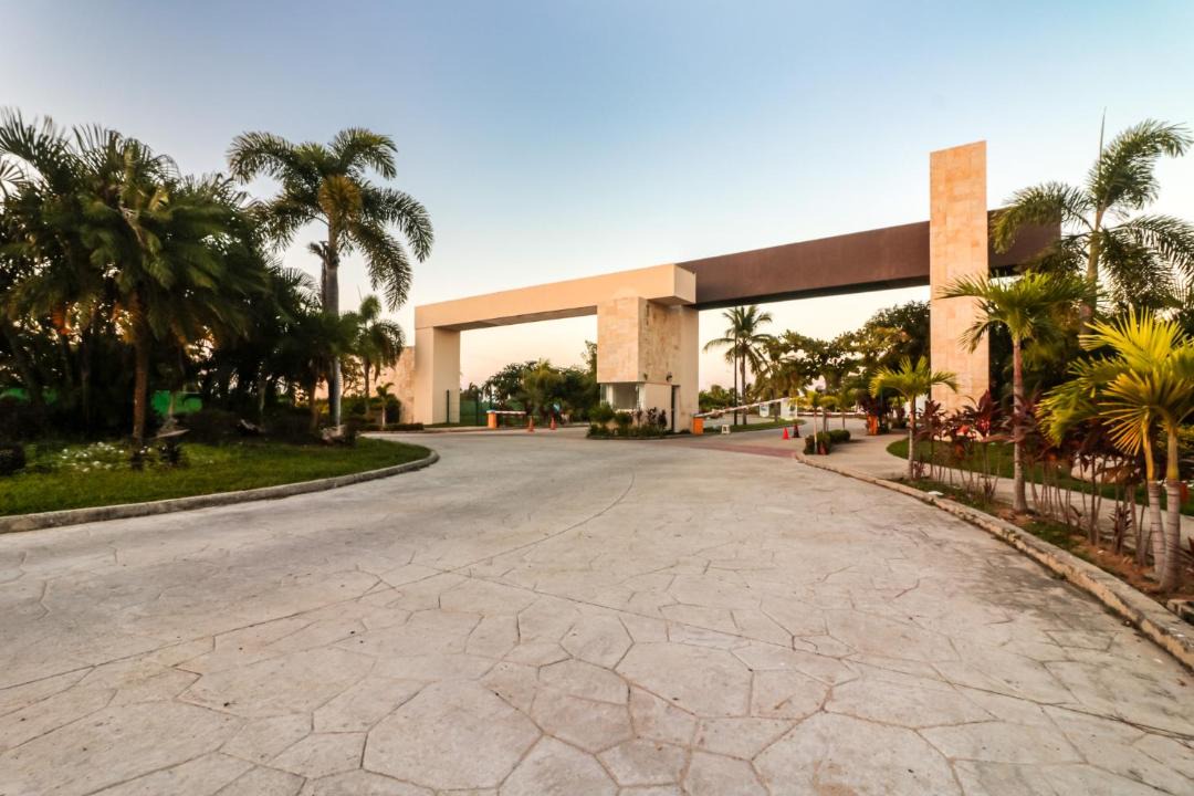 Photo of Buildings in Acapulco