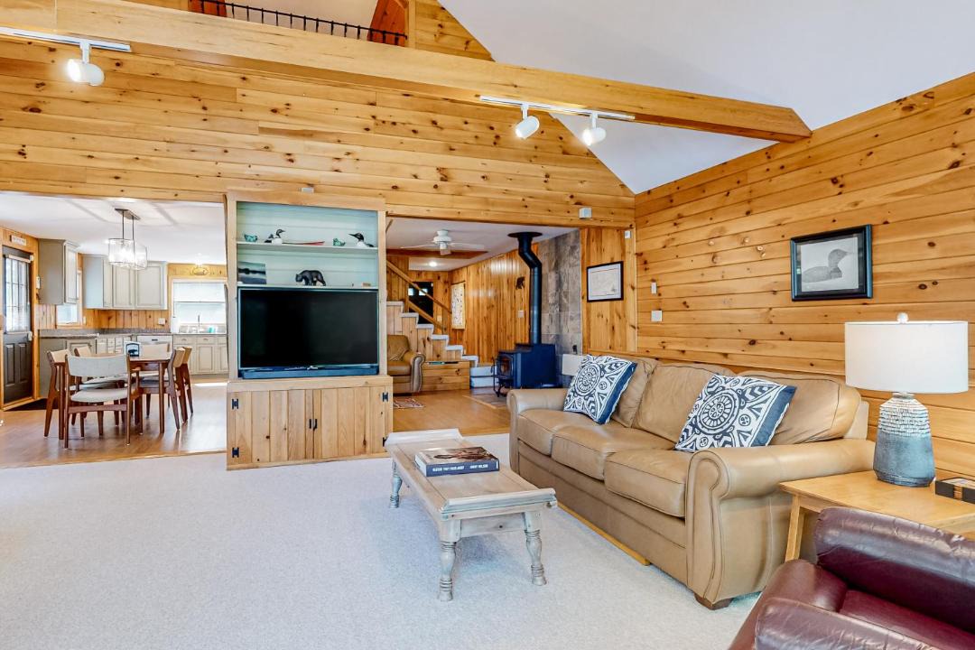 Photo of Livingroom in Pine River Pond