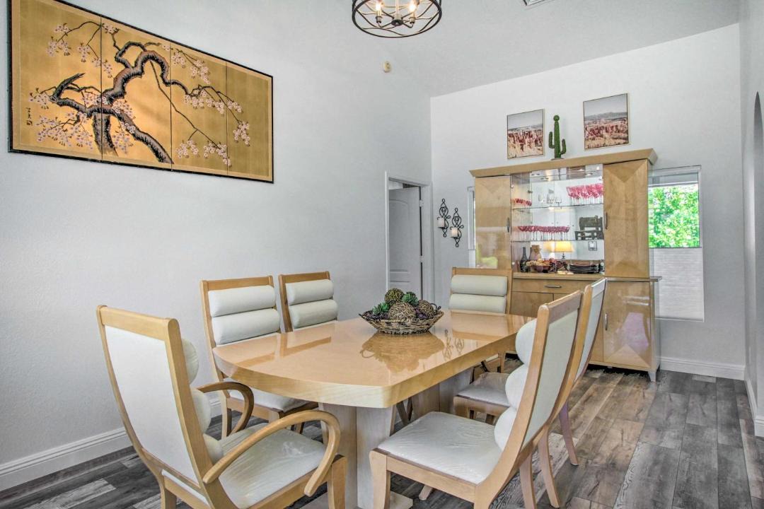Photo of Livingroom in Adobe Hills