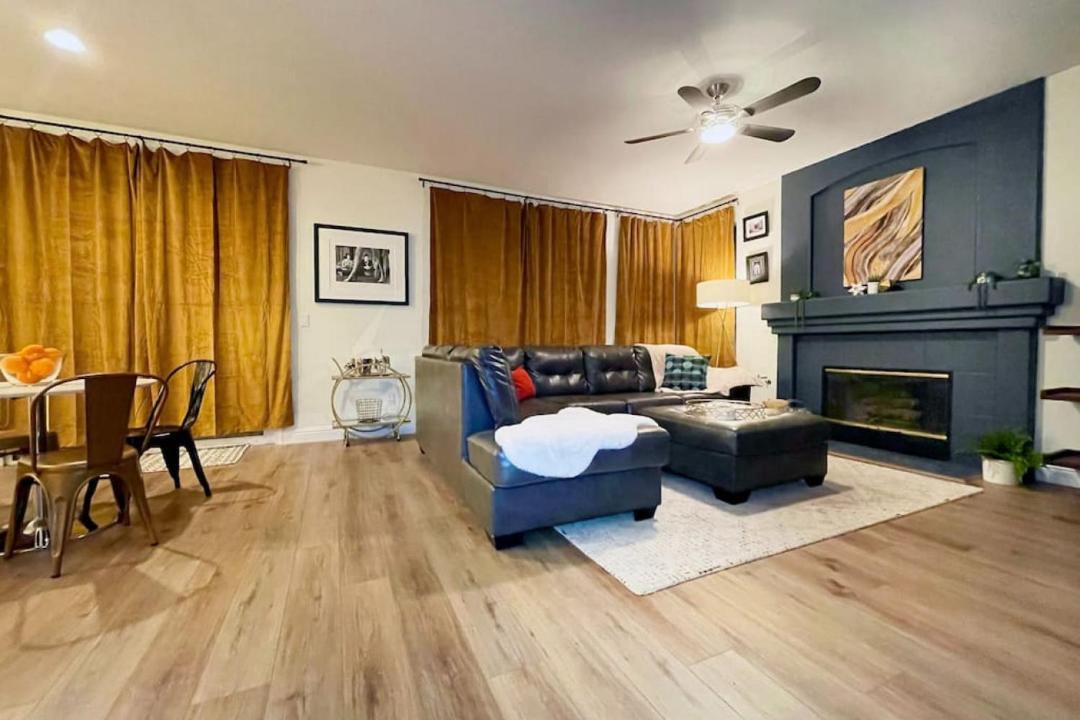 Photo of Livingroom in Roseville