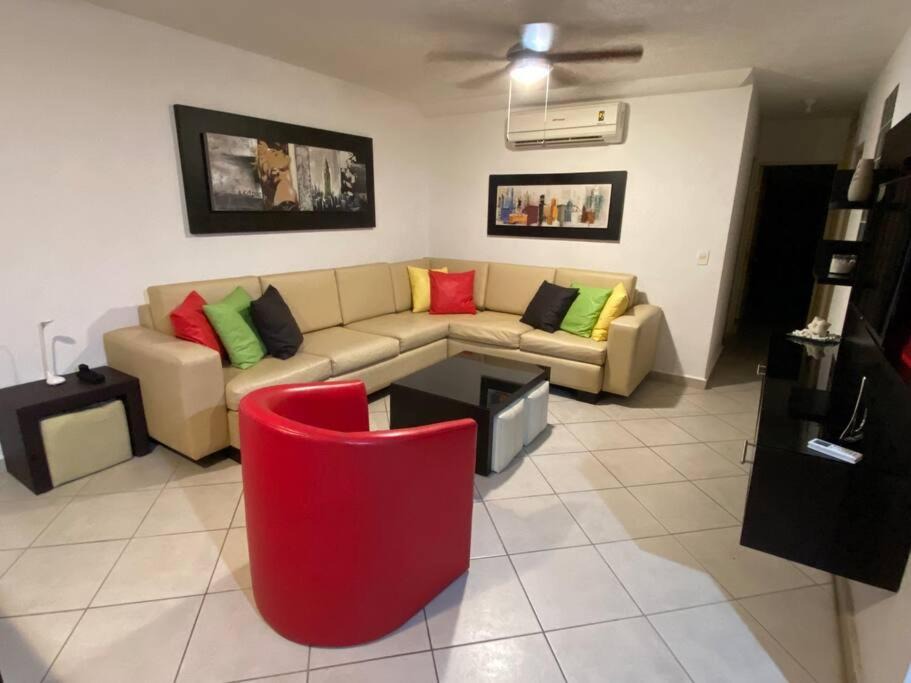 Photo of Livingroom in Puente del Mar
