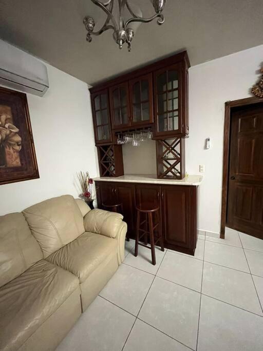 Photo of Livingroom in San Carlos